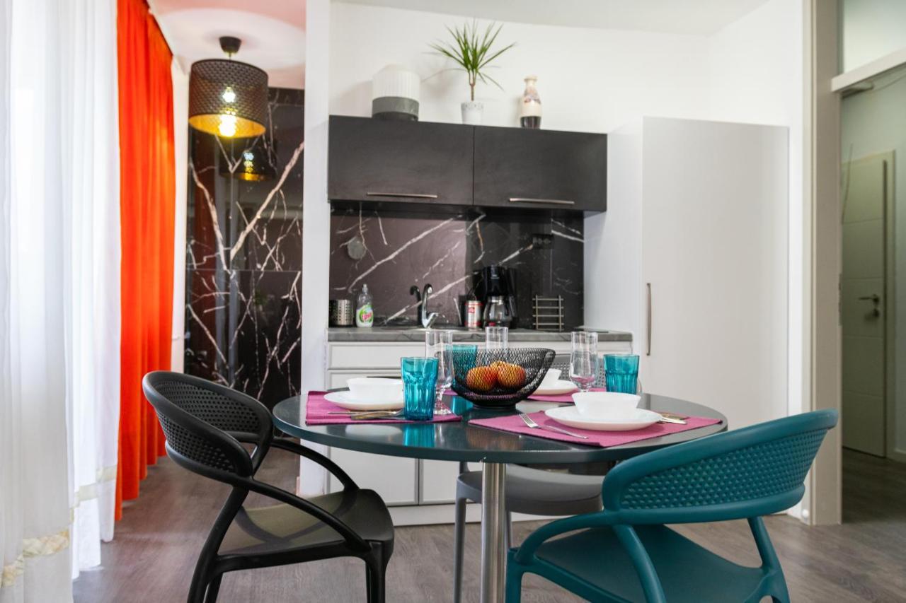Skopje Eluxory Apartments المظهر الخارجي الصورة